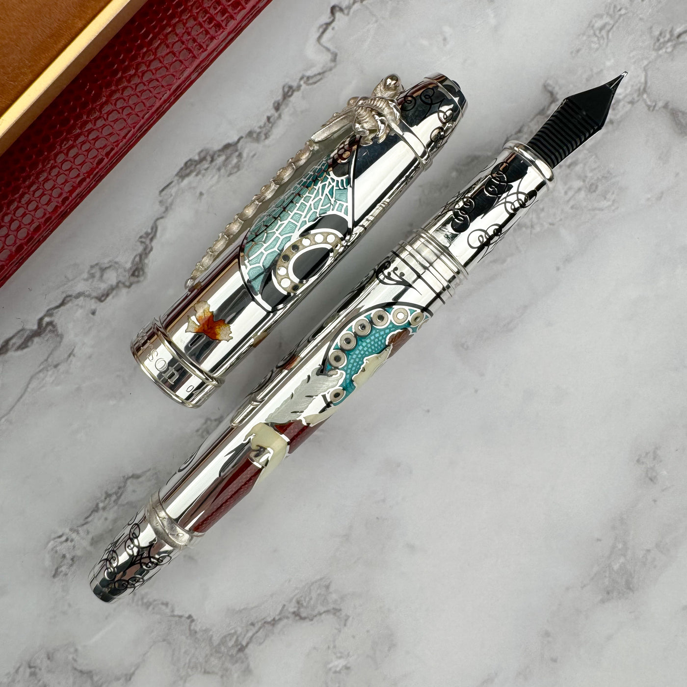 David Oscarson 25th Anniversary Art Nouveau Fountain Pen - Silver (Limited Edition #5/25)