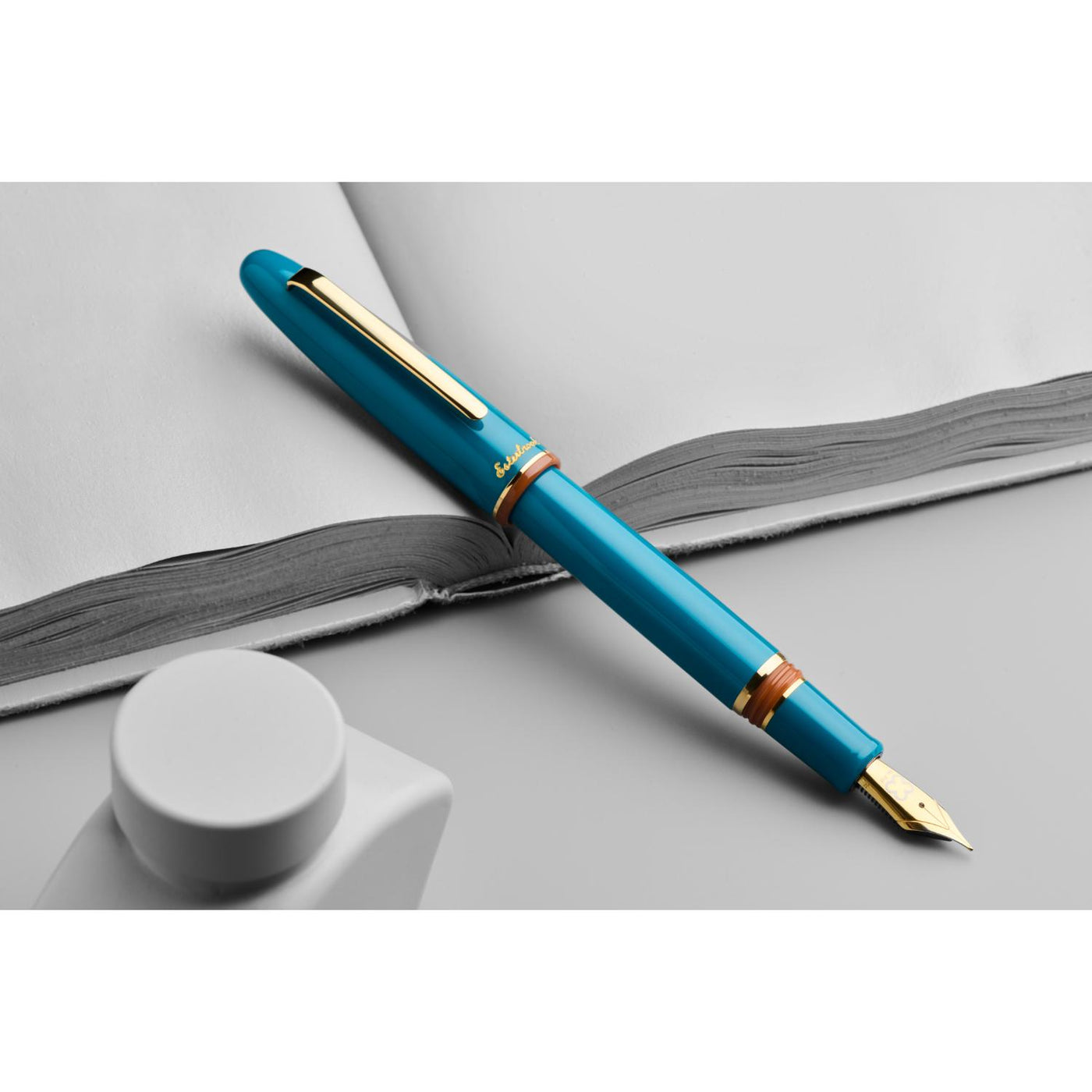 Esterbrook Estie Push Button Fountain Pen - Funky Lake