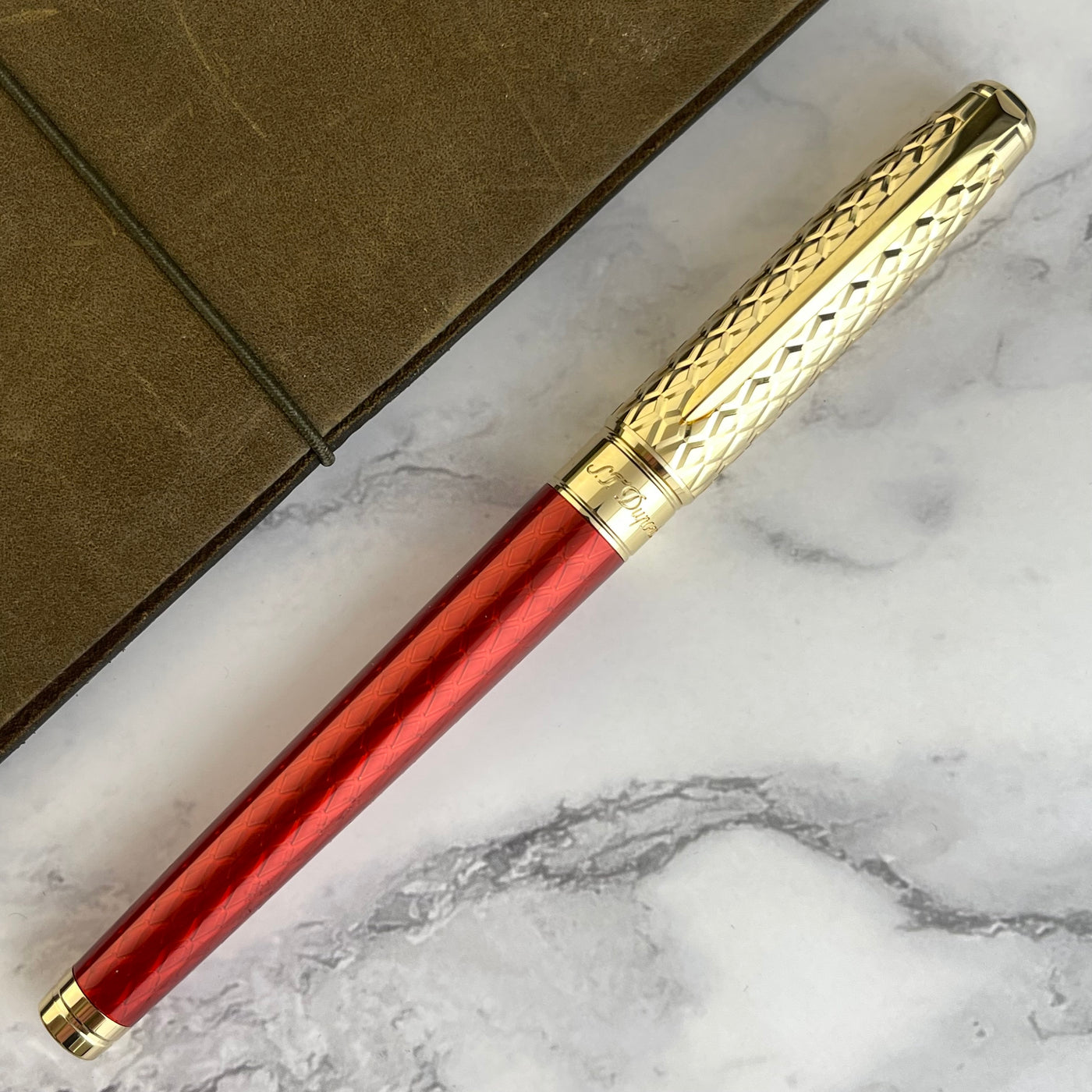 S.T. Dupont Line D Eternity Fountain Pen - Dragon Burgundy (Doorbuster)