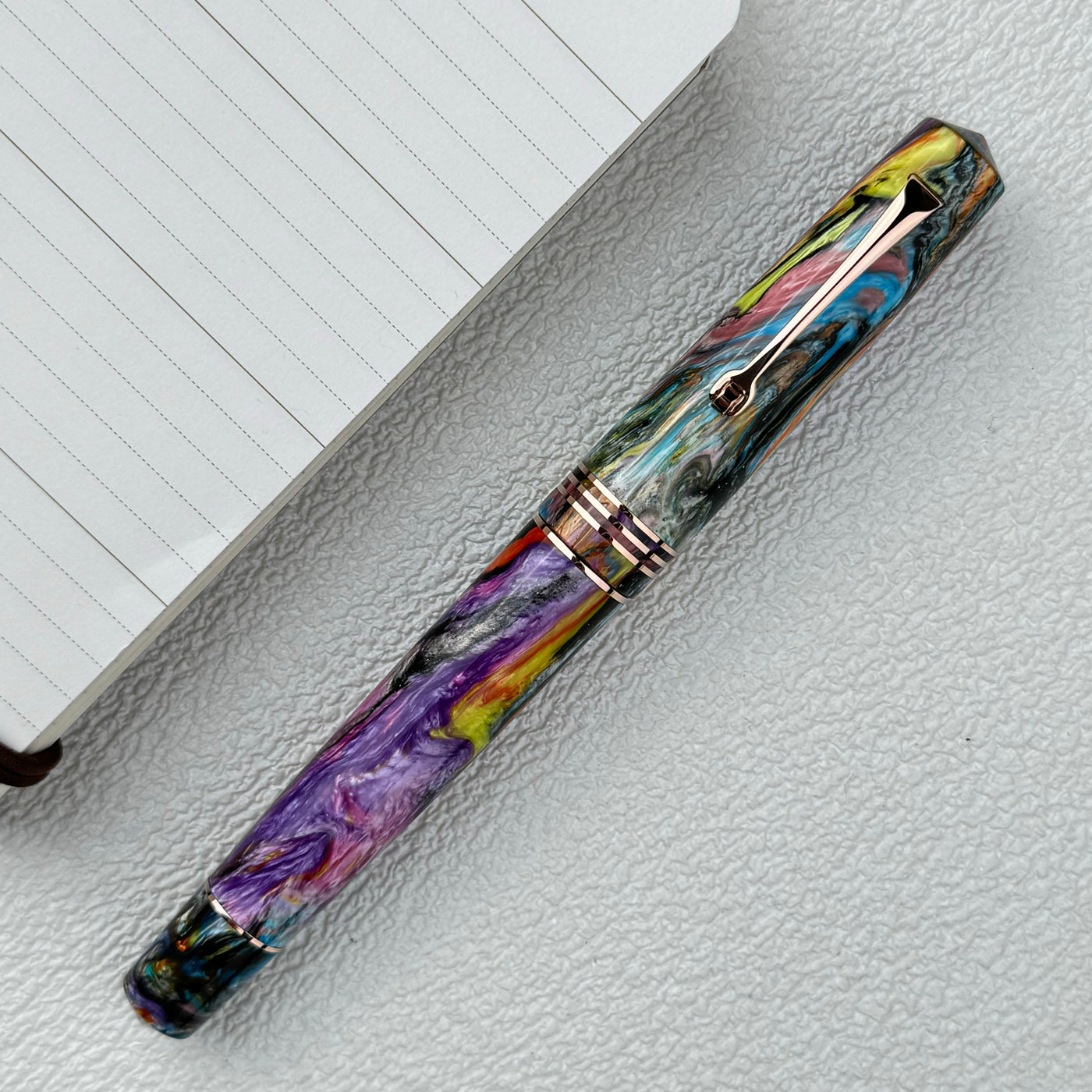 Leonardo Momento Zero Fountain Pen - Primary Manipulation 4.5 w/ Rose Gold Trim (Atlas Exclusive)