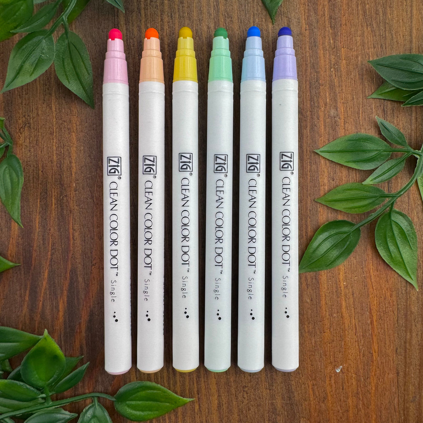 Kuretake Zig Clean Color Dot 6 Color Set - Mild