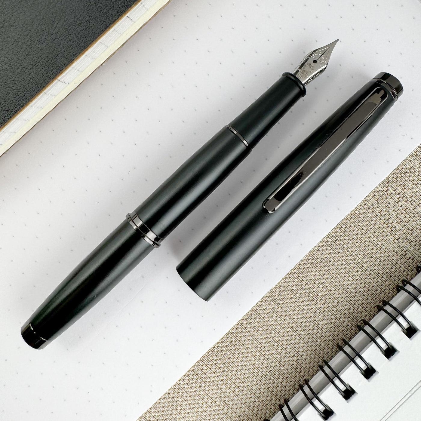 Monteverde Dakota Fountain Pen - Black Sky