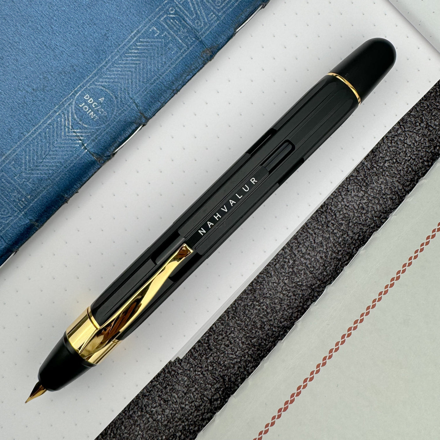 Nahvalur Eclipse Fountain Pen - Black Gold