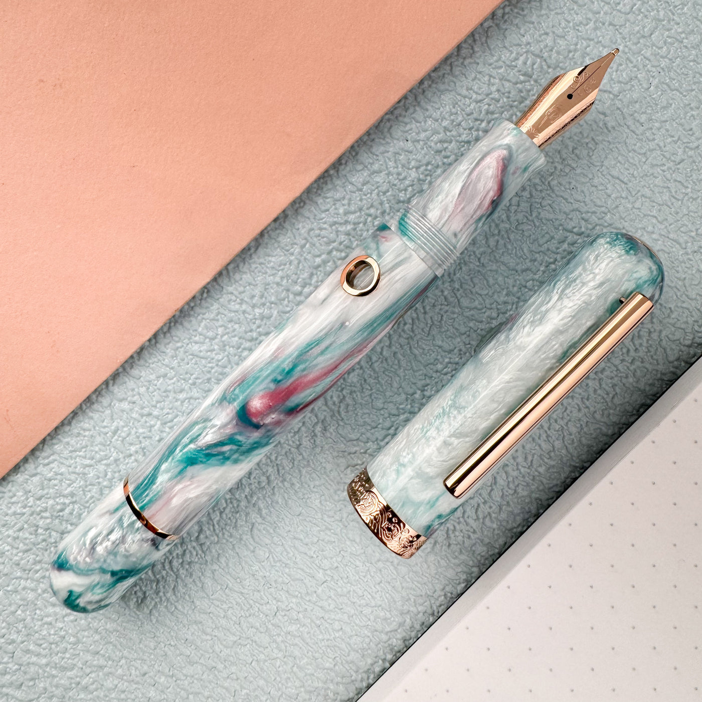 Nahvalur (Narwhal) Nautilus Fountain Pen -  Cotton Candy (Atlas Exclusive)