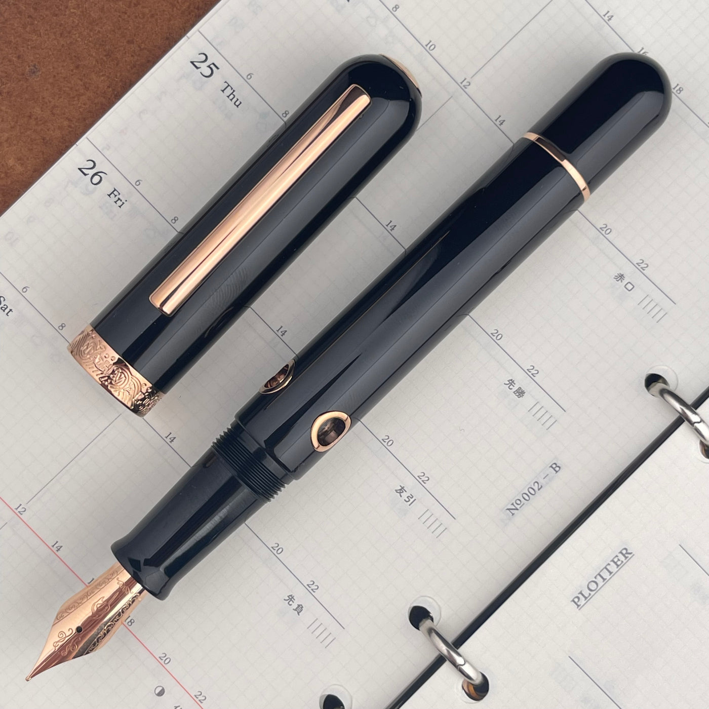 Nahvalur (Narwhal) Nautilus Fountain Pen - Cephalopod Rose Gold