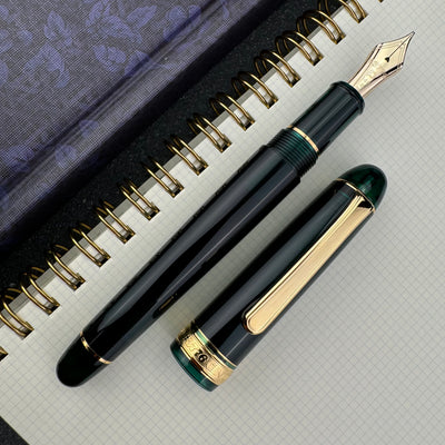 Platinum #3776 Century Fountain Pen - Laurel Green with Gold Trim