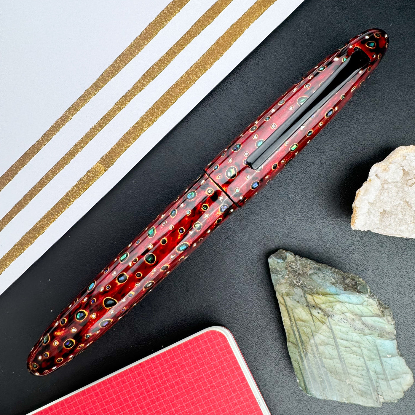 Taccia Miyabi Shin Tsugaru-Nuri Fountain Pen - Ame Iro (Limited Edition)