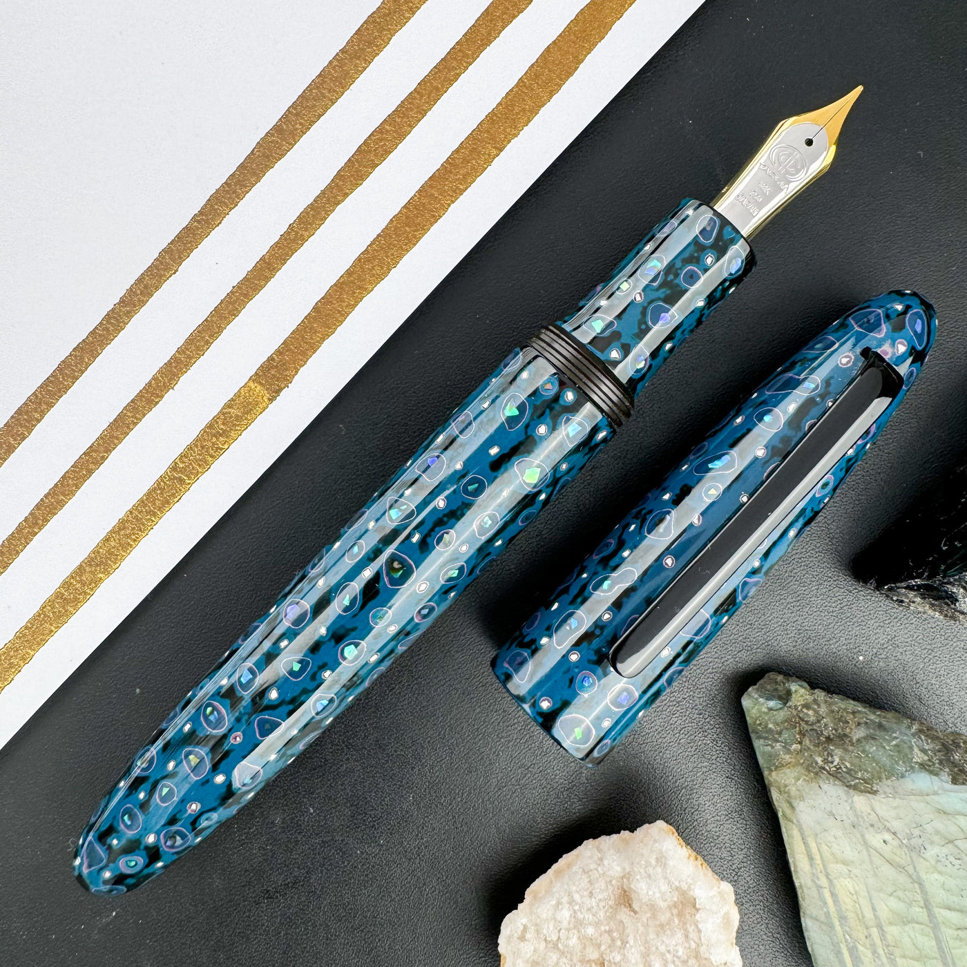 Taccia Miyabi Shin Tsugaru-Nuri Fountain Pen - Ao Iro (Limited Edition)