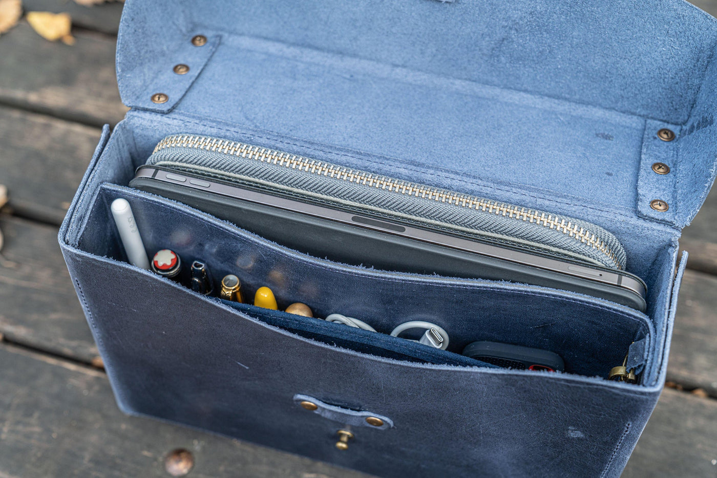 Galen Leather Writer's Medic Bag